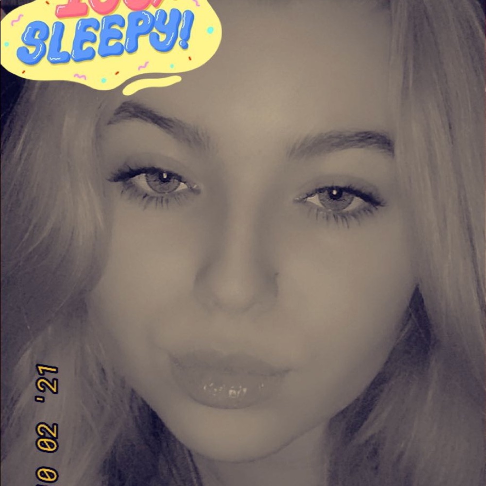 Meet your Posher, Kaytlyn